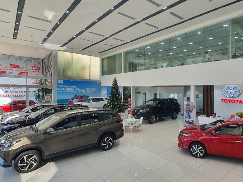 Phòng trưng bày của đại lý Toyota Hà Nội - Toyota Giải Phóng