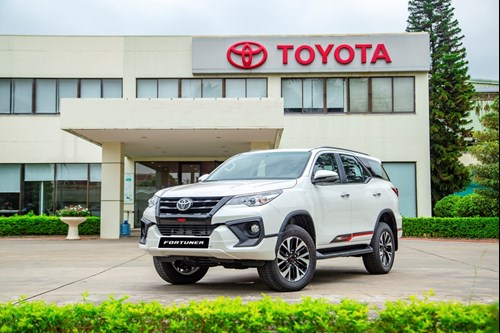 Toyota Fortuner TRD