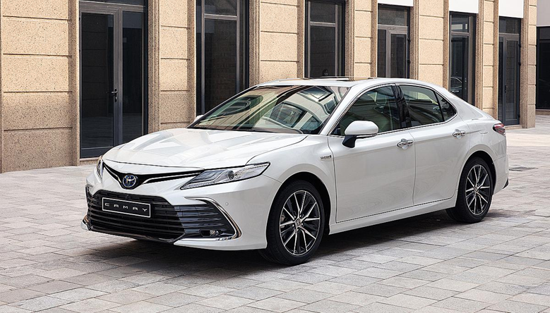 Các loại xe ô tô sedan - Toyota Camry