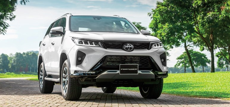 Thiết kế ngoại thất xe Toyota 7 chỗ Fortuner