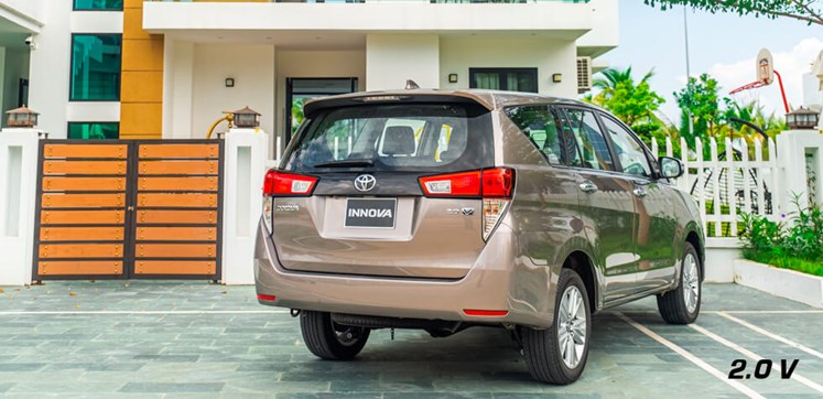 Thiết kế đuôi xe Toyota Innova 2023