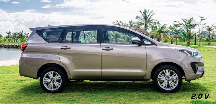 Thiết kế thân xe Toyota Innova 2023