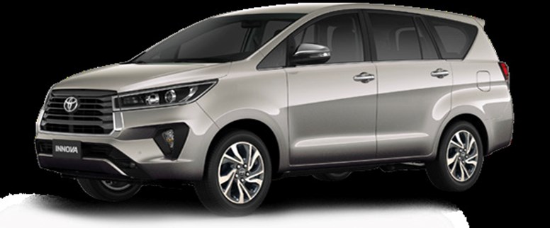 Toyota Innova 2023 màu đồng